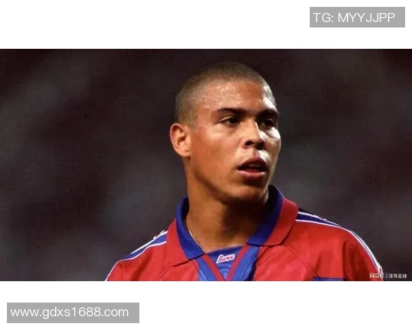 阿瑟心目中的足球偶像是谁他为何如此崇拜这位明星